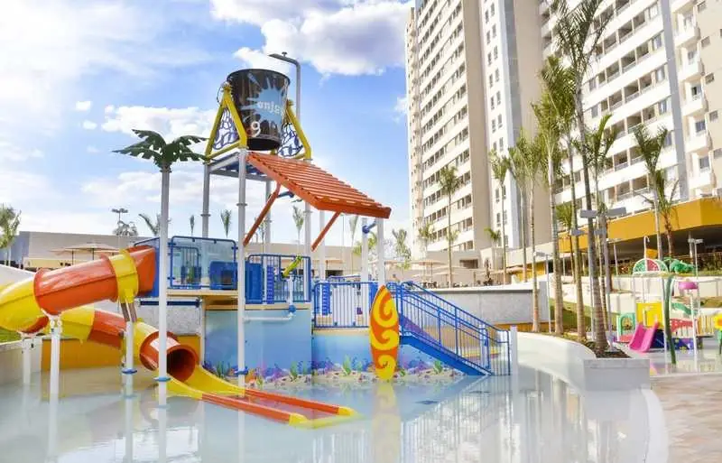 Brinquedos aquáticos